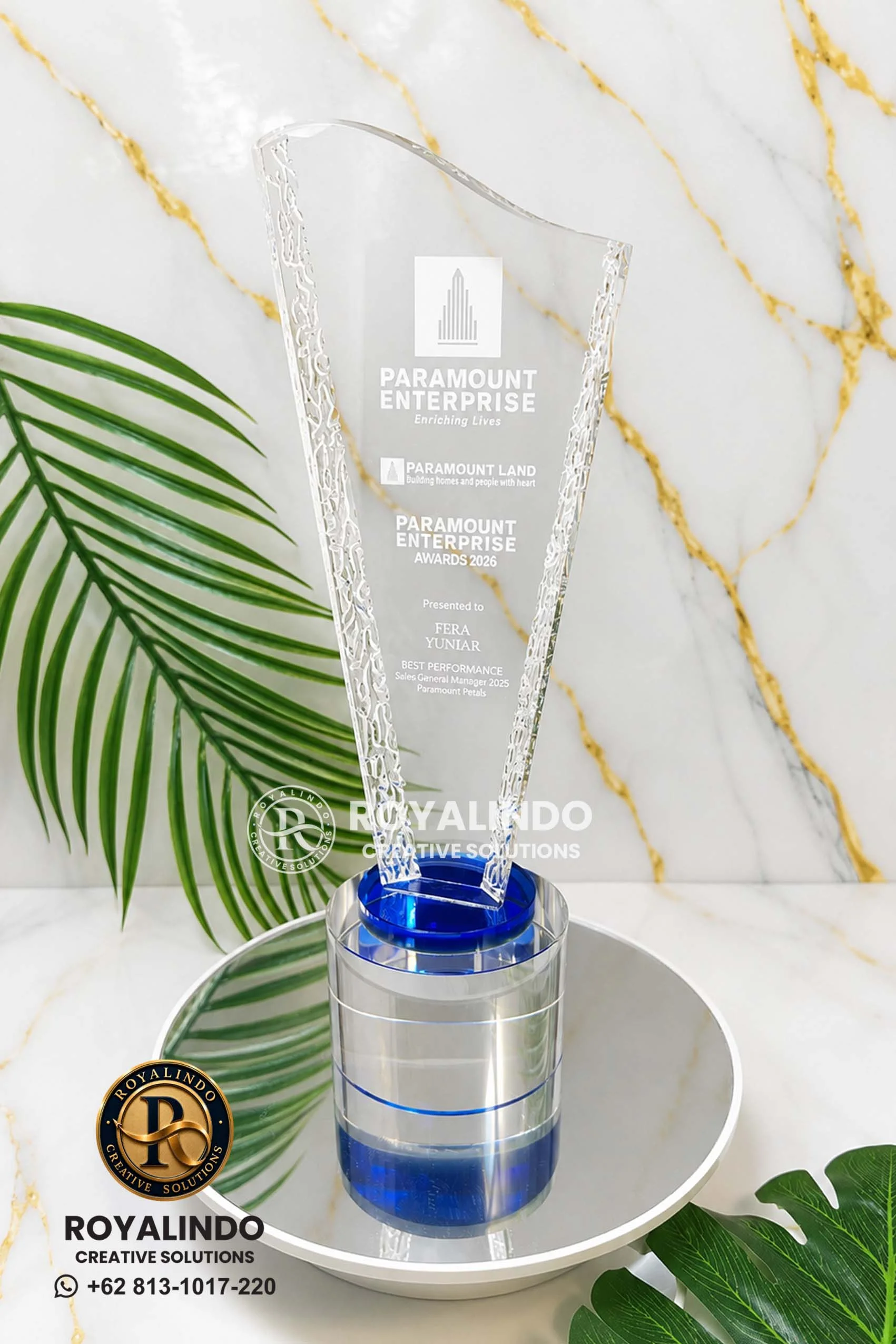 Trophy Crystal Import Paramount